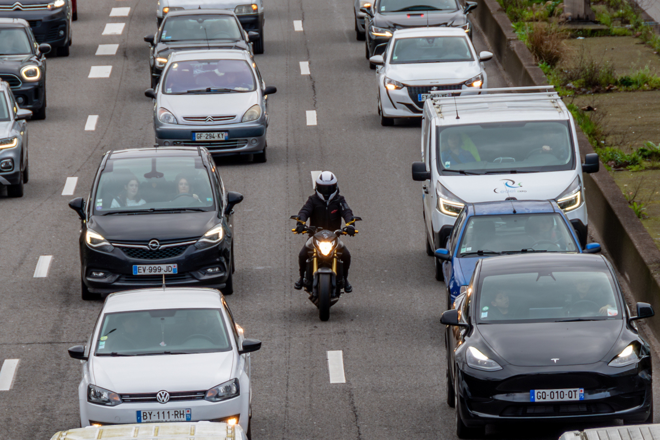 opter-pour-un-scooter-pour-eviter-les-bouchons-est-ce-vraiment-une-bonne-idee