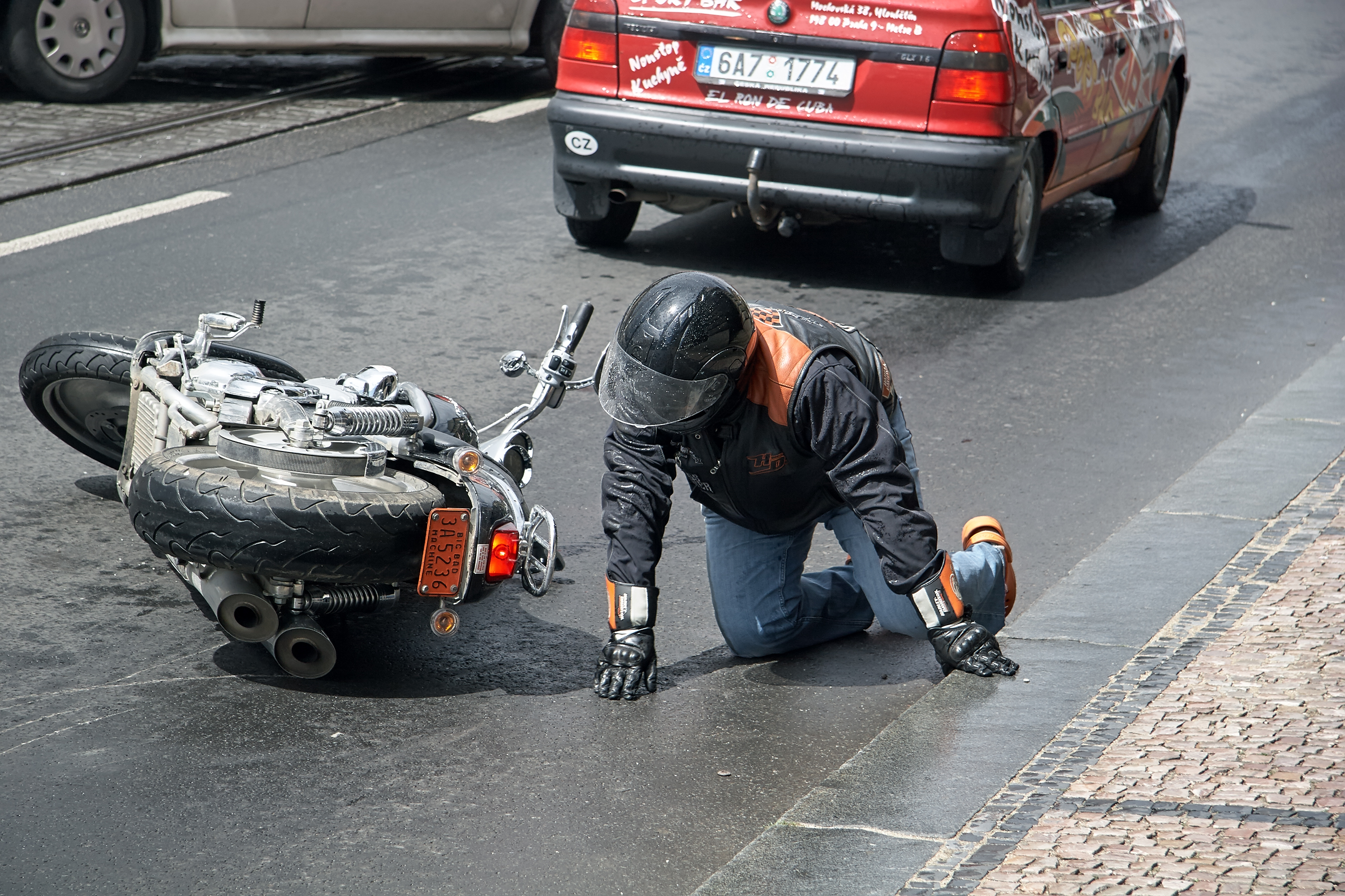 accident-moto-quels-sont-les-equipements-a-verifier