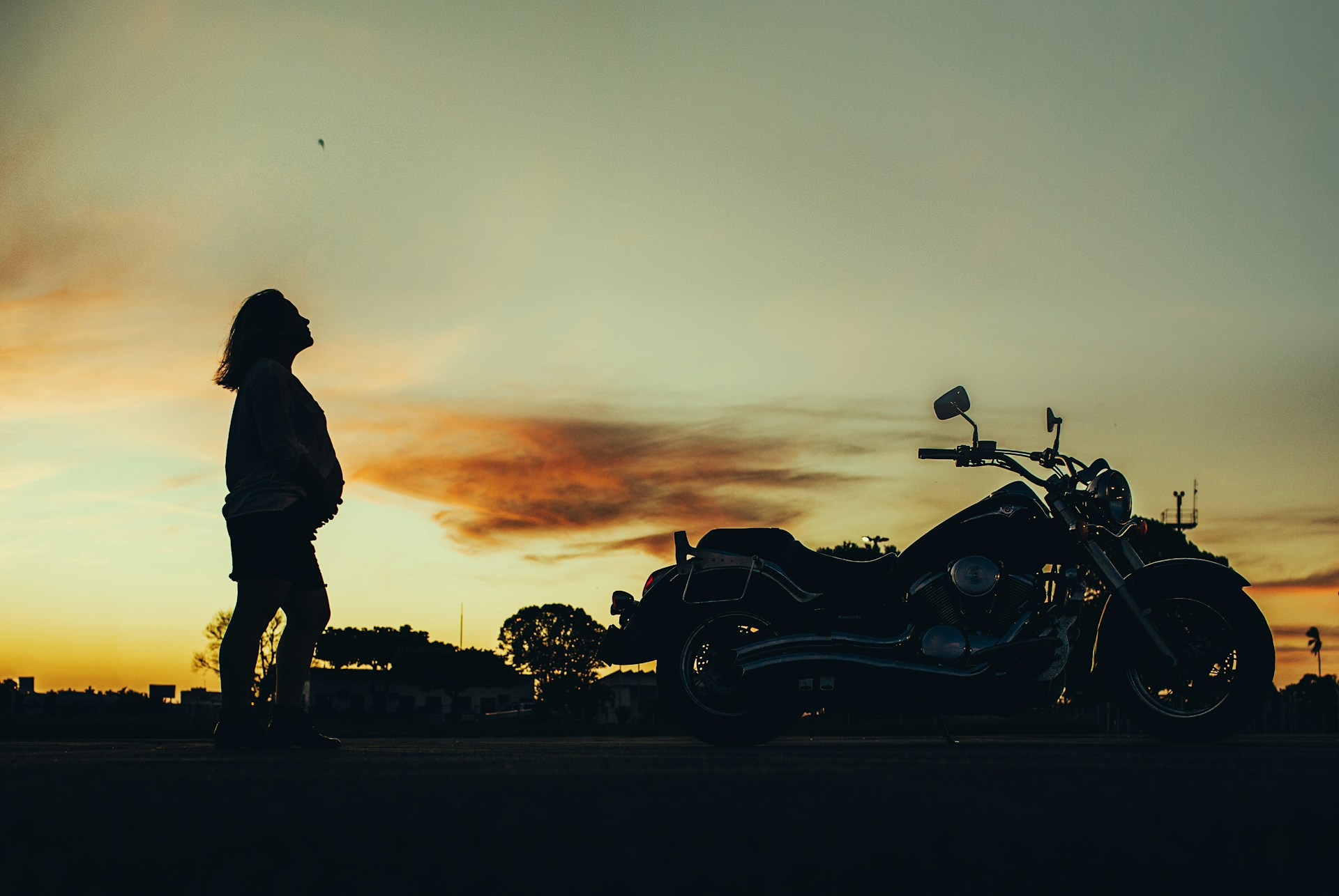 grossesse-et-moto-peut-rouler-lorsquon-est-enceinte