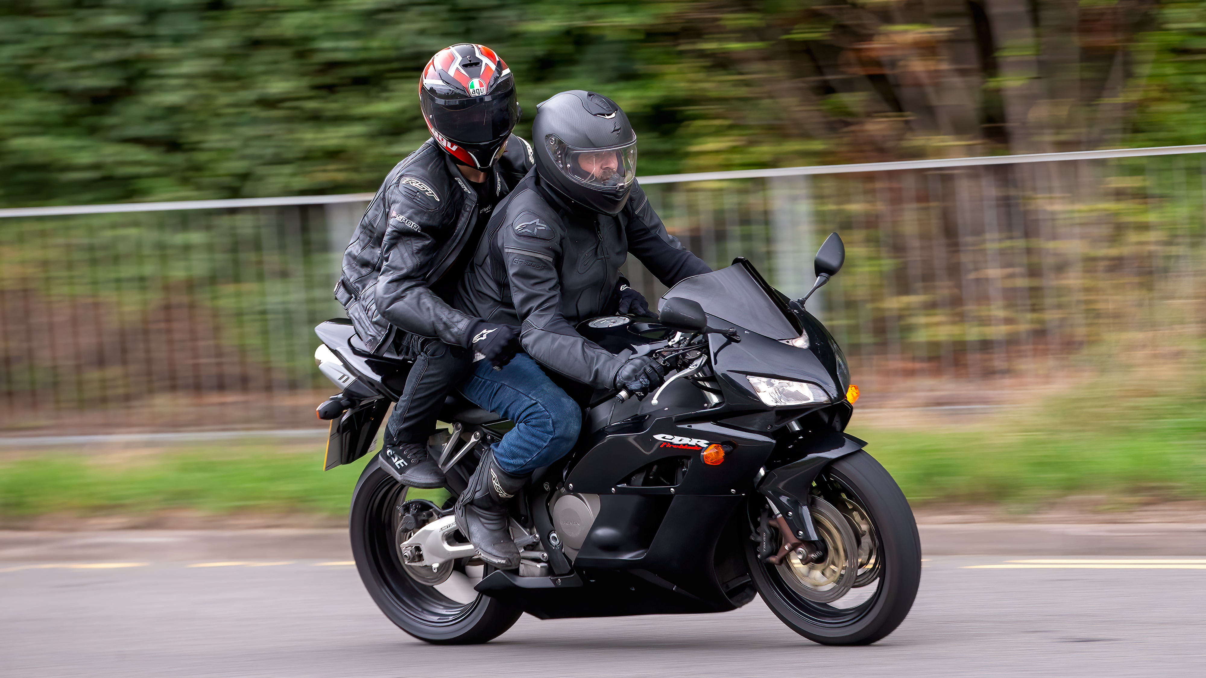 comoturage-le-nouveau-covoiturage-en-moto